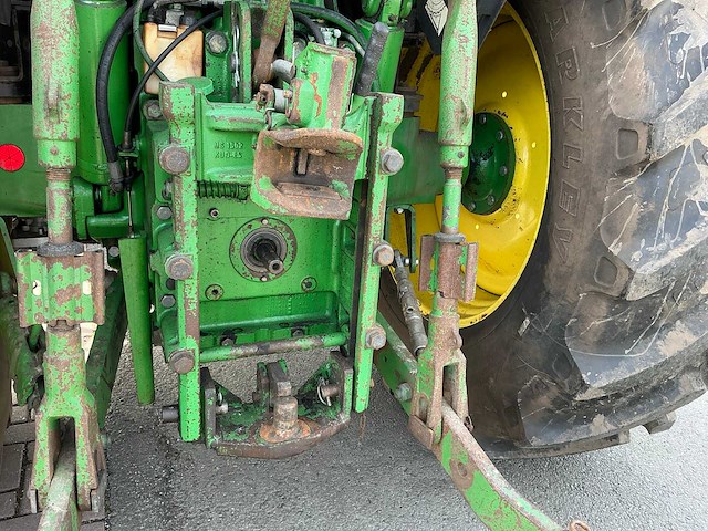 2005 john deere 6820 vierwielaangedreven landbouwtractor - afbeelding 6 van  33
