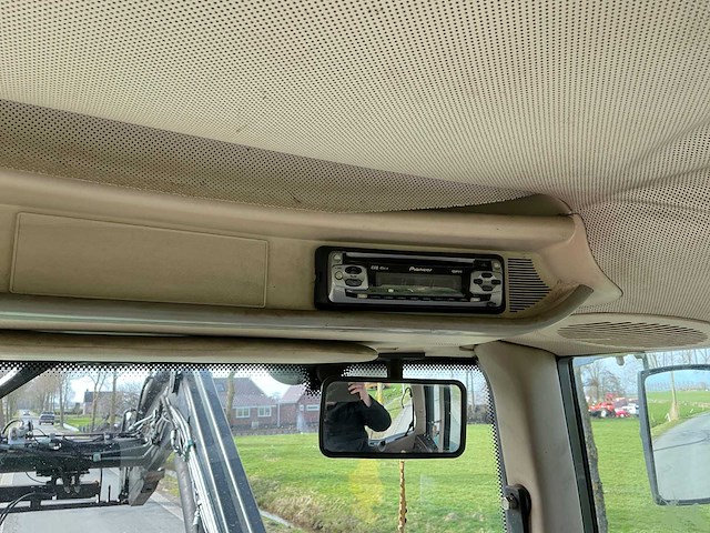 2005 john deere 6820 vierwielaangedreven landbouwtractor - afbeelding 26 van  33