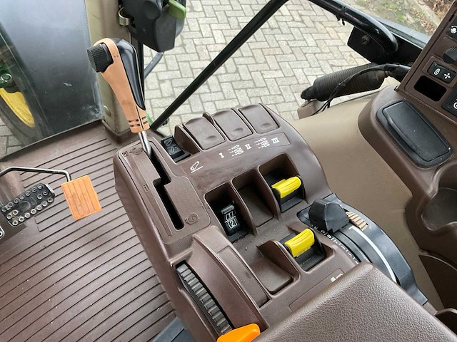 2005 john deere 6920 s vierwielaangedreven landbouwtractor - afbeelding 37 van  48
