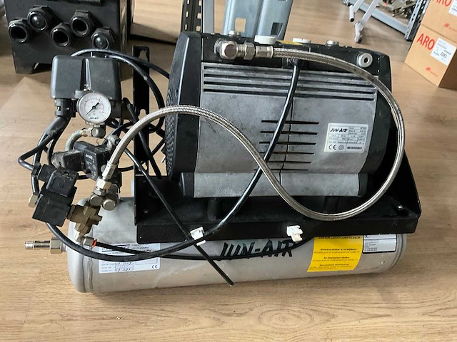 2005 jun-air of302 luchtcompressor - afbeelding 1 van  5