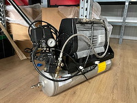 2005 jun-air of302 silent olievrije compressor - afbeelding 1 van  5