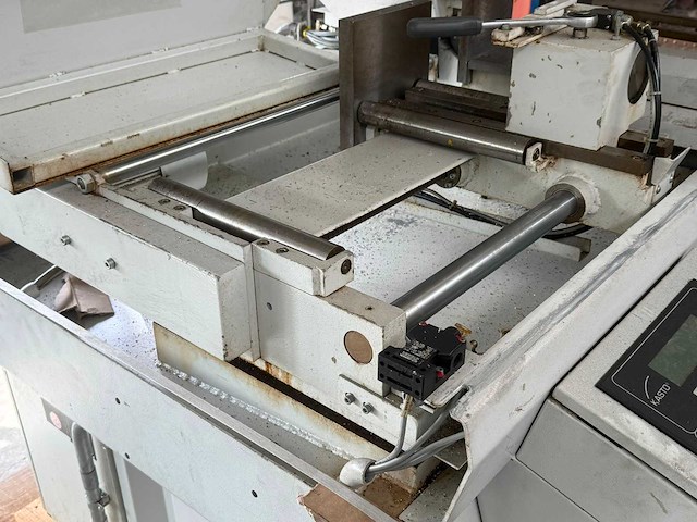 2005 kasto funstional a metalen horizontale bandzaagmachine - afbeelding 10 van  13