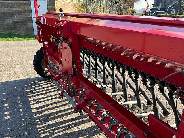 2005 kongskilde demeter classic 3000 zaaimachine - afbeelding 11 van  14
