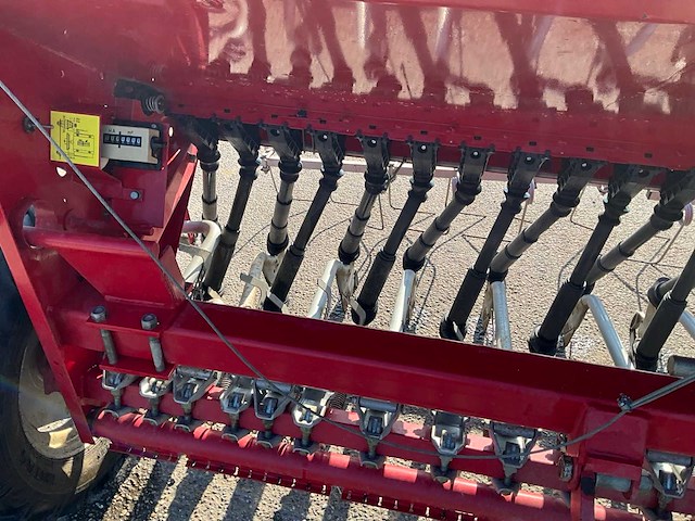 2005 kongskilde demeter classic 3000 zaaimachine - afbeelding 14 van  14