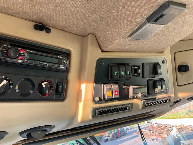 2005 krone big m 2 maaimachine - afbeelding 4 van  28