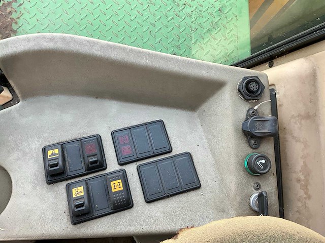 2005 krone big m 2 maaimachine - afbeelding 7 van  28