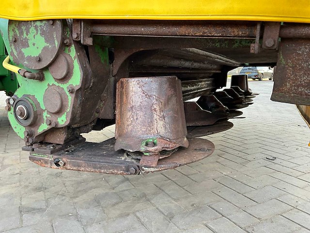 2005 krone big m 2 maaimachine - afbeelding 9 van  28