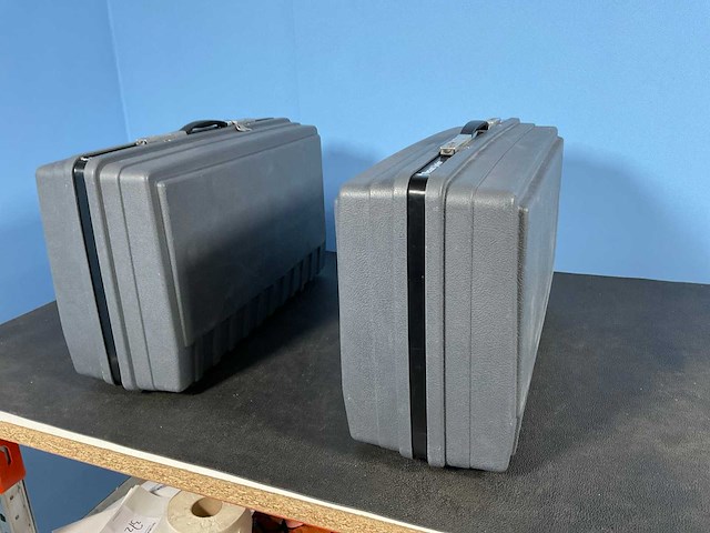 2005 laerdal medical resusci junior oefen- en instructiemateriaal (2) - afbeelding 3 van  11