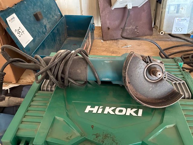 2005 makita 9558nb haakse slijpmachine - afbeelding 1 van  4