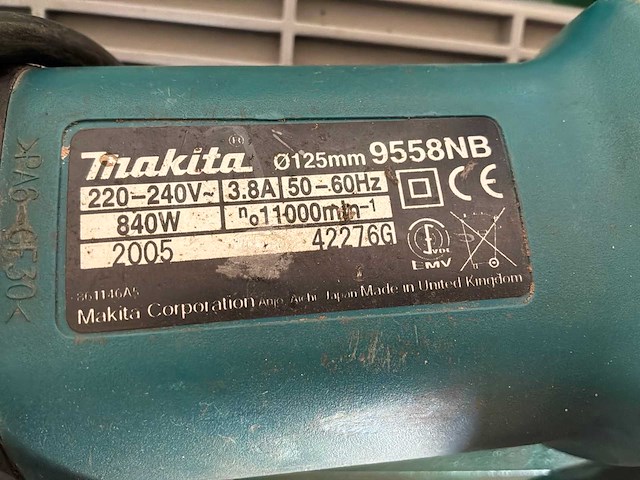 2005 makita 9558nb haakse slijpmachine - afbeelding 3 van  4