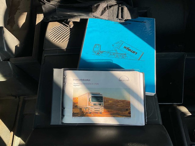 2005 man d20 vrachtwagen - afbeelding 33 van  41