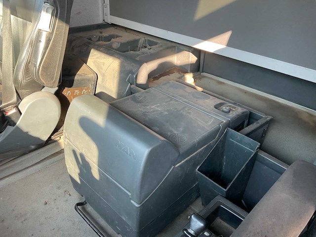 2005 man d20 vrachtwagen - afbeelding 32 van  41