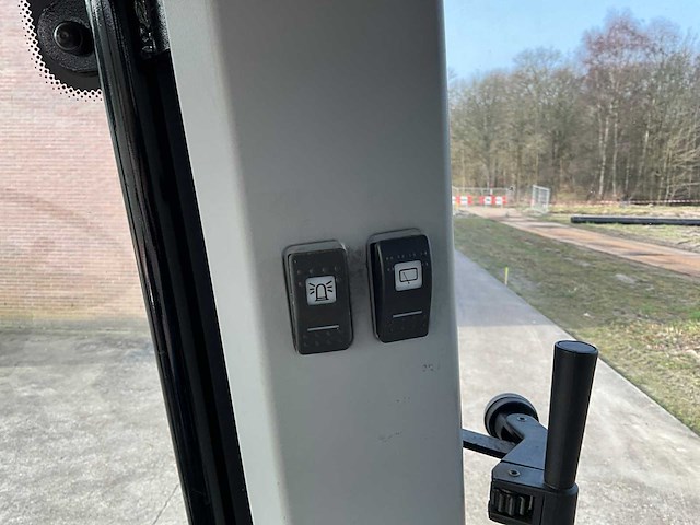 2005 massey ferguson 5435 dyna-4 tweewielaangedreven landbouwtractor - afbeelding 17 van  41