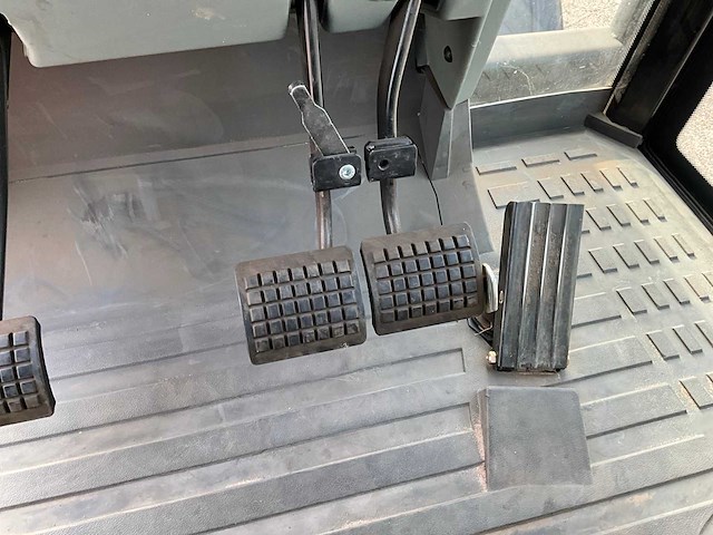 2005 massey ferguson 5435 dyna-4 tweewielaangedreven landbouwtractor - afbeelding 24 van  41