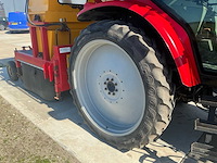 2005 massey ferguson 5455 vierwielaangedreven landbouwtractor met strodek machine - afbeelding 2 van  21