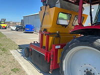2005 massey ferguson 5455 vierwielaangedreven landbouwtractor met strodek machine - afbeelding 26 van  48