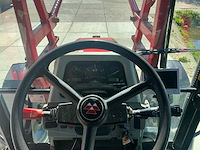 2005 massey ferguson 5455 vierwielaangedreven landbouwtractor met strodek machine - afbeelding 38 van  48