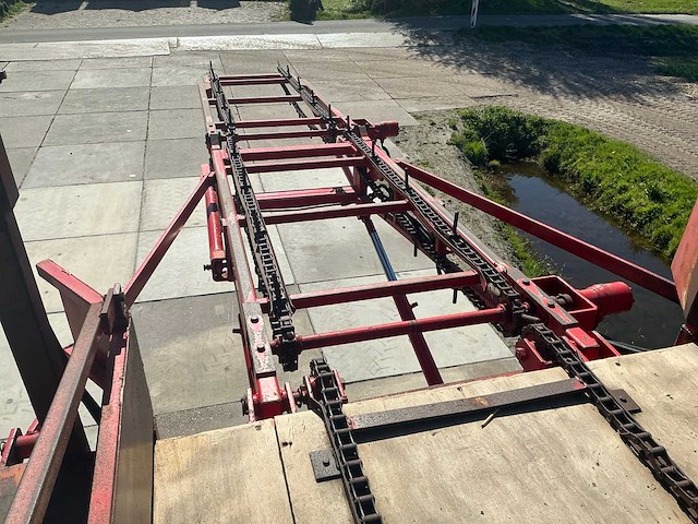 2005 massey ferguson 5455 vierwielaangedreven landbouwtractor met strodek machine - afbeelding 16 van  21