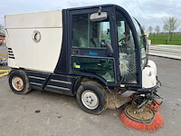 2005 mathieu yno azura 2 zelfrijdende veegmachine defect - afbeelding 10 van  14