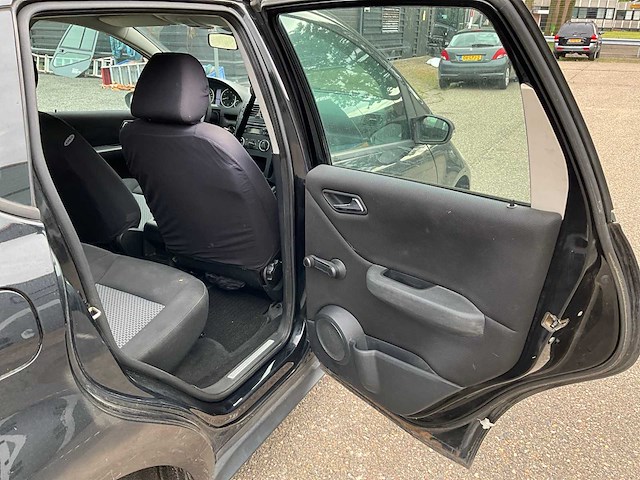 2005 mercedes-benz a150 avantgarde personenauto z-163-dl - afbeelding 24 van  39