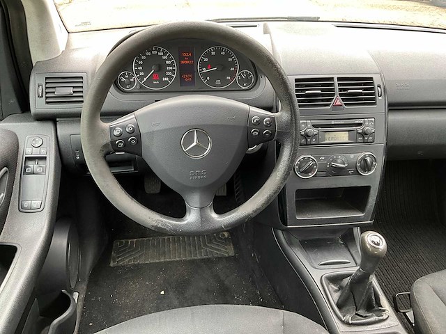 2005 mercedes-benz a150 avantgarde personenauto z-163-dl - afbeelding 13 van  39