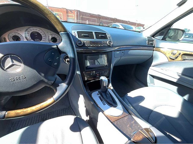 2005 mercedes-benz e-klasse 350 classic personenauto - afbeelding 4 van  30