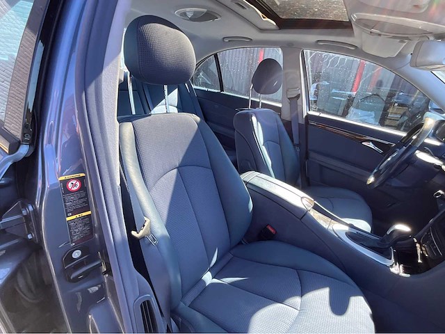 2005 mercedes-benz e-klasse 350 classic personenauto - afbeelding 9 van  30