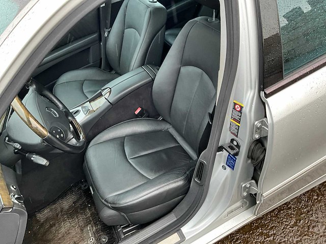 2005 mercedes-benz e-klasse 500 avantgarde personenauto - afbeelding 1 van  18