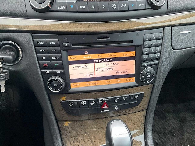 2005 mercedes-benz e-klasse 500 avantgarde personenauto - afbeelding 4 van  18