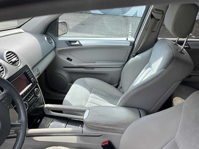 2005 mercedes-benz m-klasse 350 personenauto 72-sf-dt - afbeelding 11 van  27