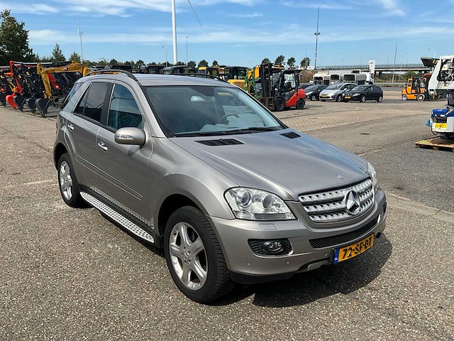 2005 mercedes-benz m-klasse 350 personenauto 72-sf-dt - afbeelding 26 van  27