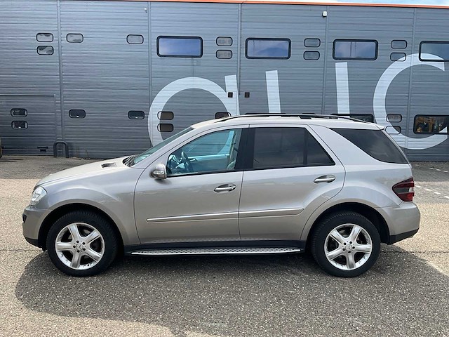 2005 mercedes-benz m-klasse 350 personenauto 72-sf-dt - afbeelding 7 van  25