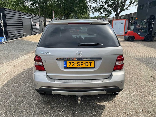 2005 mercedes-benz m-klasse 350 personenauto 72-sf-dt - afbeelding 20 van  25