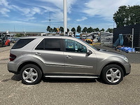 2005 mercedes-benz m-klasse 350 personenauto 72-sf-dt - afbeelding 23 van  25