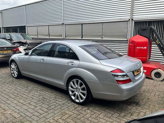 2005 mercedes-benz s-klasse 500 personenauto - afbeelding 32 van  35