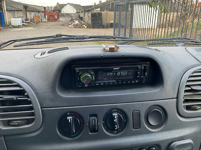 2005 mercedes-benz sprinter 311 cdi 2.2 bedrijfswagen - afbeelding 2 van  27