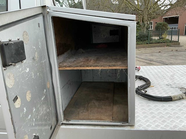 2005 mercedes-benz vrachtwagen (be) - afbeelding 6 van  33