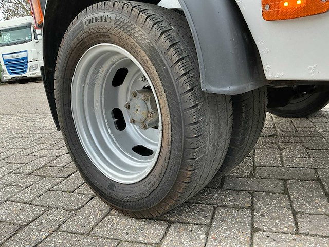 2005 mercedes-benz vrachtwagen (be) - afbeelding 25 van  33