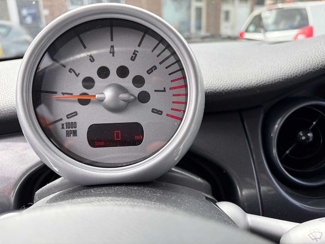 2005 mini 3-deurs 1.6 cooper pepper - afbeelding 20 van  49