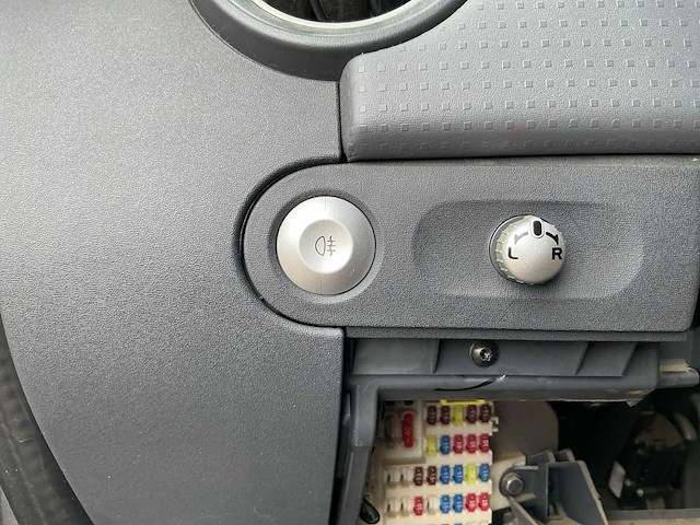 2005 mitsubishi colt defect personenauto - afbeelding 9 van  40