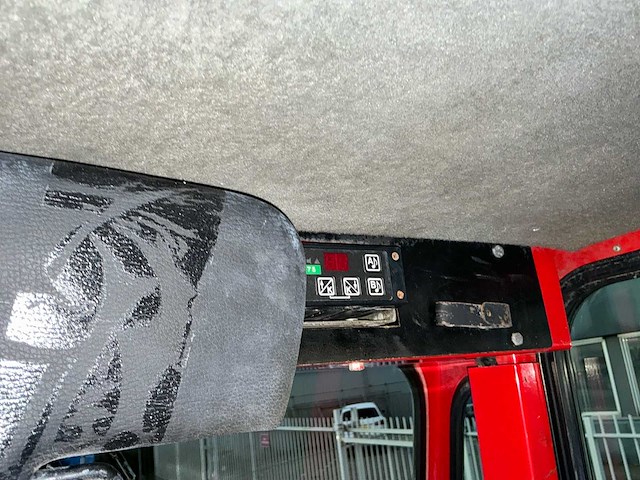 2005 mol yt200/4x2 terminaltruck - afbeelding 26 van  26