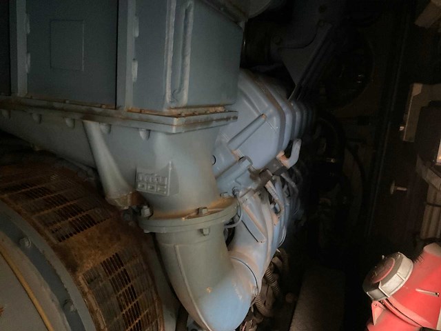 2005 mtu 12v 4000 noodstroomaggregaat (1500 kva) - afbeelding 5 van  12