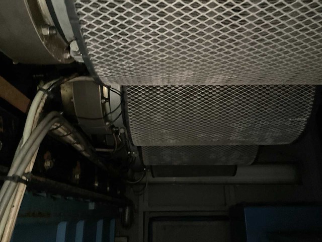 2005 mtu 12v 4000 noodstroomaggregaat (1500 kva) - afbeelding 2 van  14