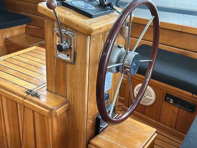 2005 nedrom impex srl black oak sloep - afbeelding 15 van  31