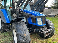 2005 new holland tl80a vierwielaangedreven landbouwtractor met mailleux voorlader - afbeelding 4 van  36
