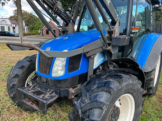2005 new holland tl80a vierwielaangedreven landbouwtractor met mailleux voorlader - afbeelding 3 van  36
