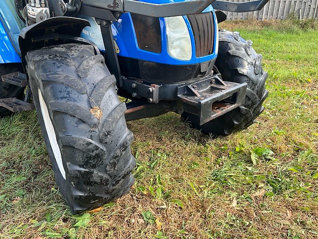 2005 new holland tl80a vierwielaangedreven landbouwtractor met mailleux voorlader - afbeelding 5 van  36