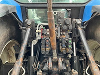 2005 new holland tm190 vierwielaangedreven landbouwtractor - afbeelding 24 van  30