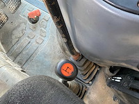 2005 new holland tn95da vierwielaangedreven landbouwtractor - afbeelding 13 van  31