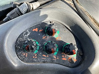 2005 new holland tn95da vierwielaangedreven landbouwtractor - afbeelding 15 van  31